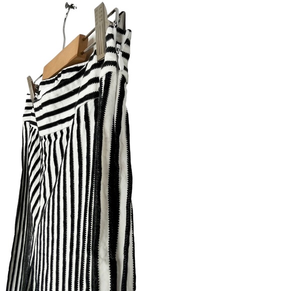 St. John Emma Striped Straight Leg Pants - Picture 9 of 12